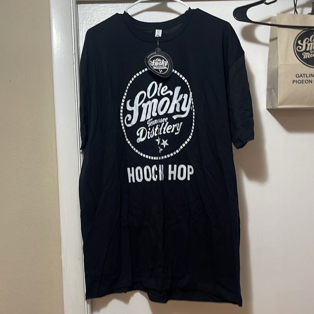 Ole Smoky Tennessee distillery, exclusive top shirt extra large NWT - Picture 3 of 6